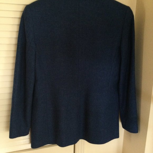 Tablot's Blazer - Picture 3 of 3